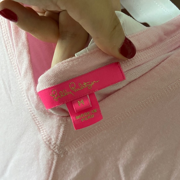 Lilly Pulitzer comfy top - Picture 3 of 3